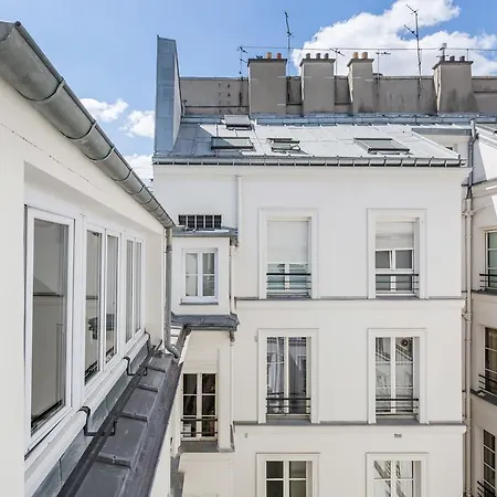 Orange Vendome Apartment *